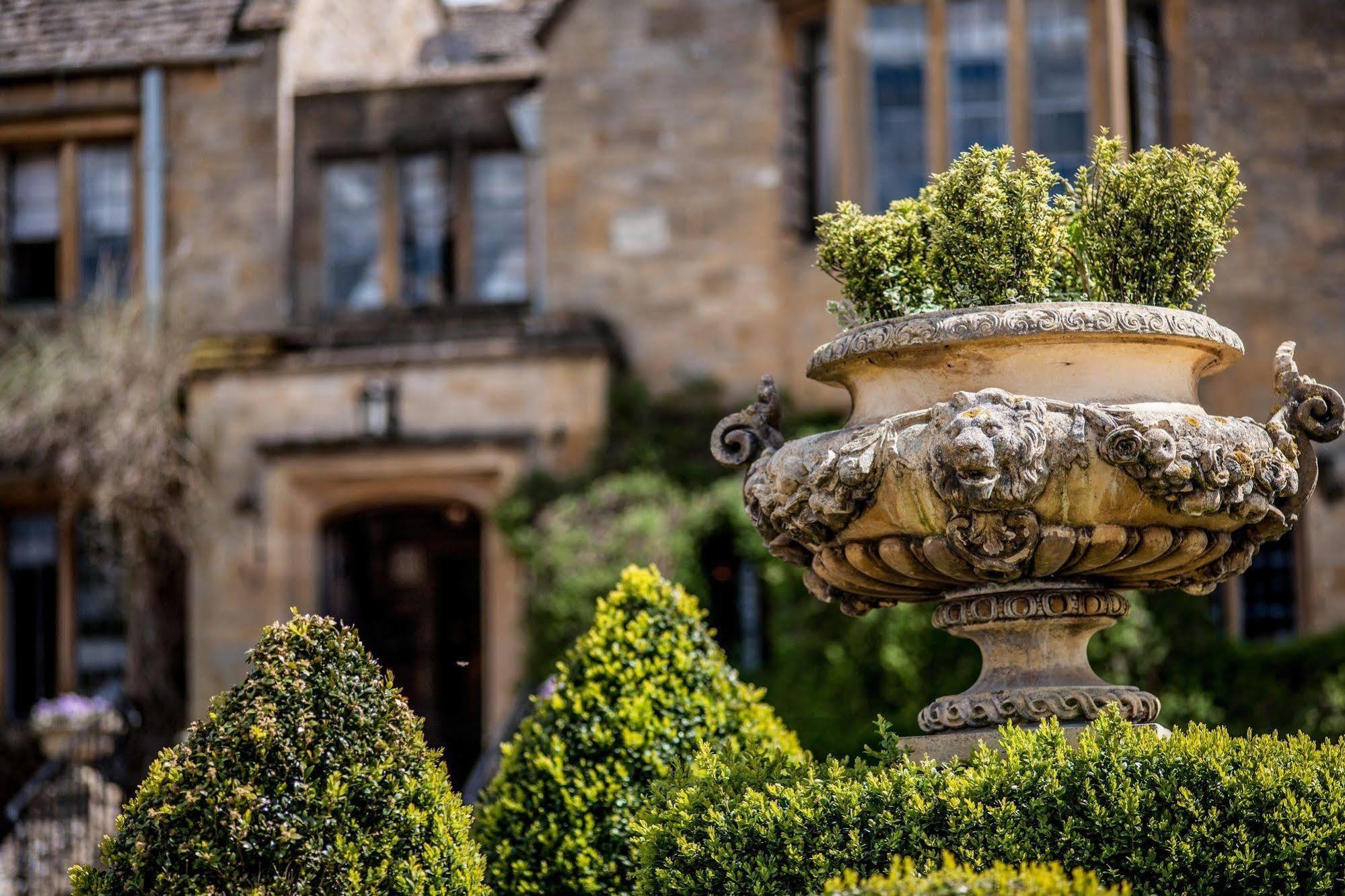 Buckland Manor - A Relais & Chateaux Hotel บรอดเวย์ ภายนอก รูปภาพ
