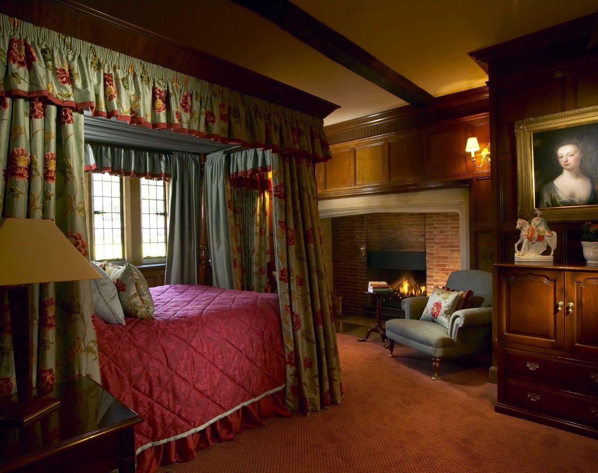 Buckland Manor - A Relais & Chateaux Hotel บรอดเวย์ ภายนอก รูปภาพ