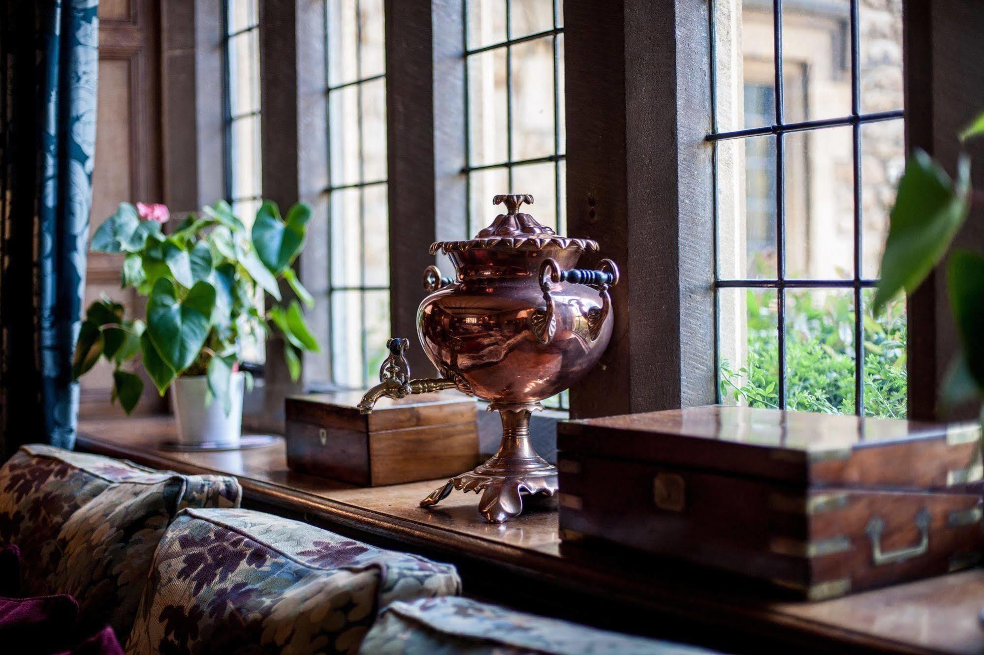 Buckland Manor - A Relais & Chateaux Hotel บรอดเวย์ ภายนอก รูปภาพ
